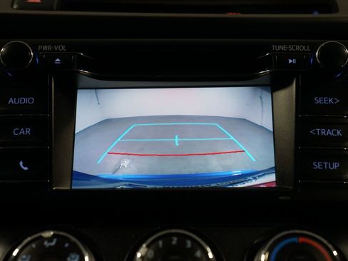 Used 2016 Toyota RAV4 LE image 18