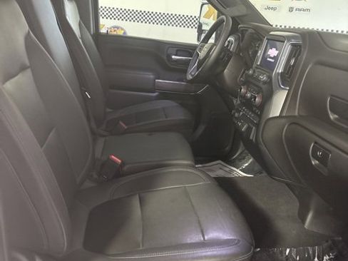 Used 2022 Chevrolet Silverado 2500 LTZ image 37