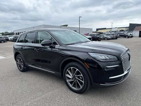 Used 2023 Lincoln Corsair AWD w/ Equipment Group 101A image 7