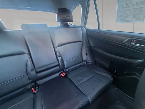 Used 2017 Subaru Outback 2.5i Limited image 18