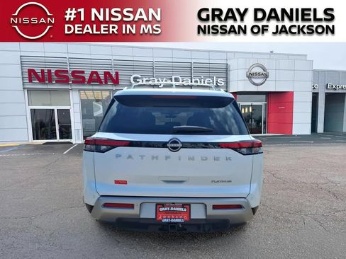 Certified 2025 Nissan Pathfinder Platinum w/ Cargo Package FWD image 7