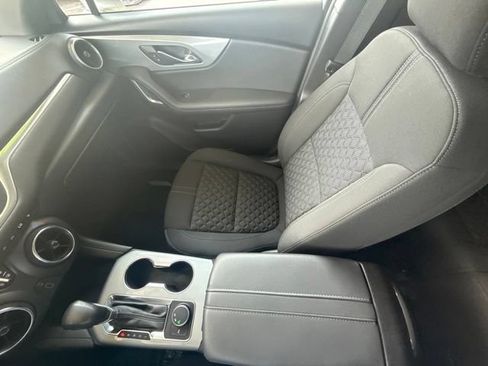 Used 2020 Chevrolet Blazer LT FWD image 25
