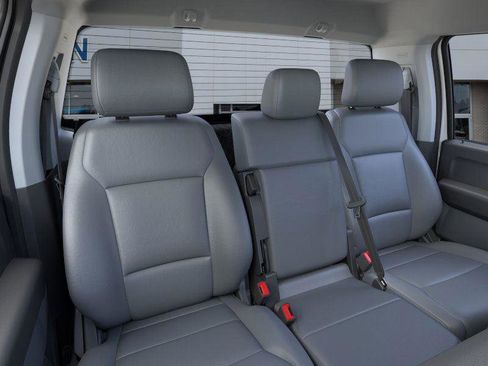 New 2025 Ford F550 4x4 Regular Cab Super Duty image 10