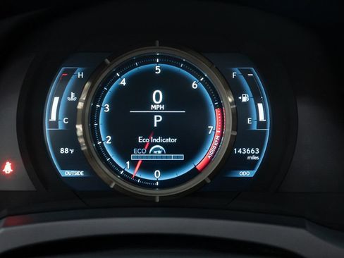 Used 2015 Lexus IS 350 AWD w/ F-Sport Package image 18