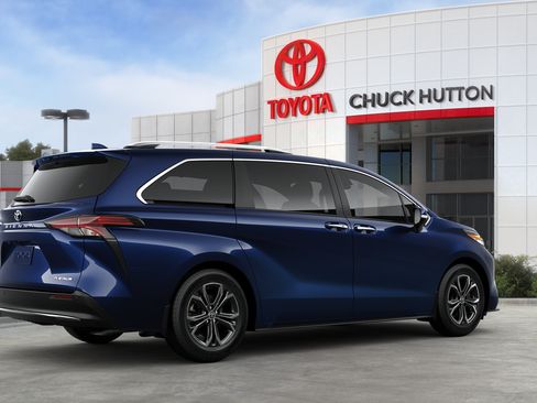 Used 2025 Toyota Sienna Platinum AWD/4WD image 39
