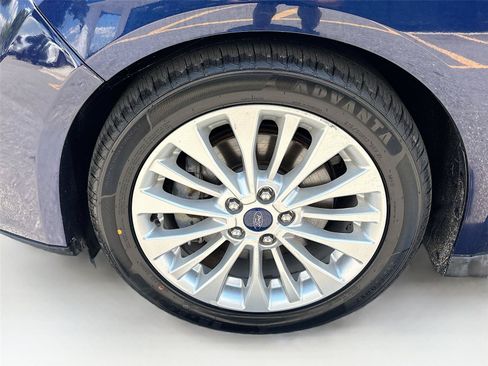 Used 2017 Ford C-MAX Energi SE FWD image 29