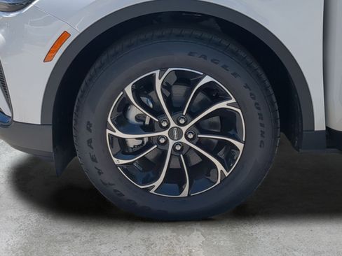 New 2026 Lincoln Nautilus Premier AWD/4WD image 24