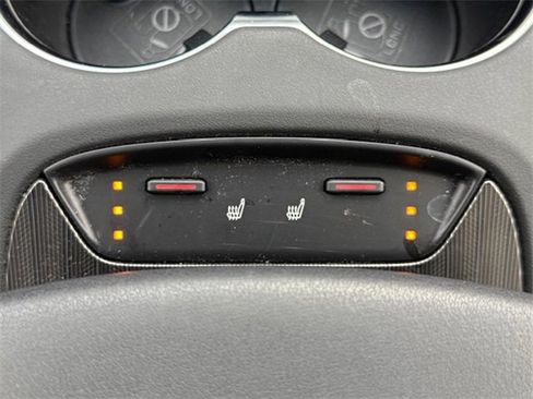 Used 2022 Toyota Venza XLE image 23