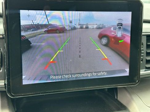 Used 2023 Ford Explorer XLT w/ Equipment Group 202A image 25