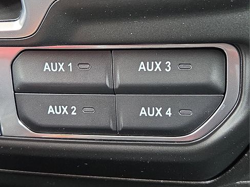 New 2026 Jeep Wrangler Unlimited Rubicon w/ Xtreme 35 Tire Package AWD/4WD image 19