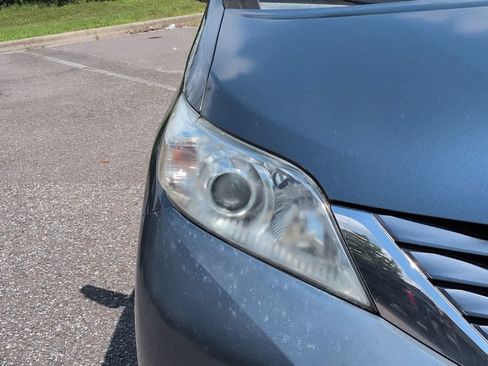 Used 2016 Toyota Sienna LE FWD image 10