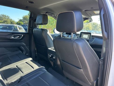 Used 2023 GMC Yukon SLT image 39