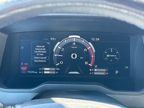 Used 2023 Toyota Tundra Platinum w/ Advanced Package image 36