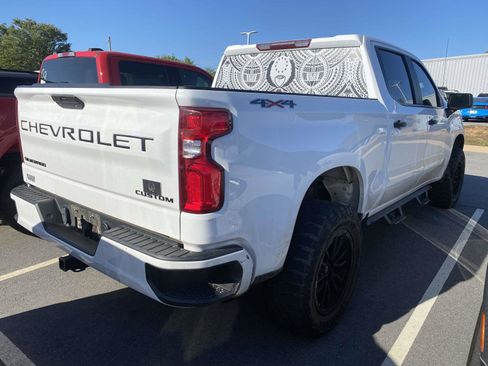 Used 2021 Chevrolet Silverado 1500 Custom w/ LPO, Dark Essentials Package AWD/4WD image 6