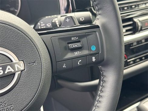 New 2025 Nissan Pathfinder SL image 29