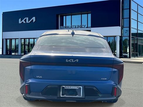 New 2025 Kia K4 GT-Line image 5
