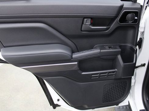 Used 2025 Toyota 4Runner TRD Off-Road Premium image 19