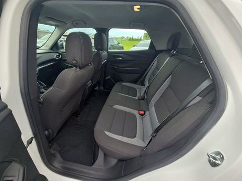 Used 2022 Chevrolet TrailBlazer LS FWD image 23