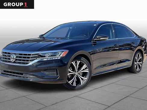 Used 2020 Volkswagen Passat 2.0T SEL image 1