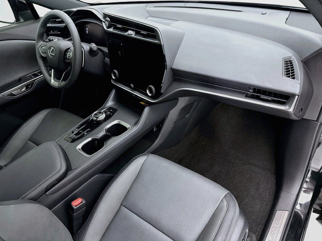 Used 2026 Lexus RZ 350e 2WD w/ Accessory Package (Z1) image 16