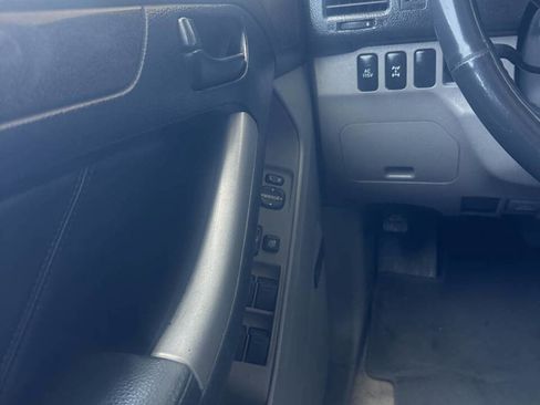 Used 2004 Toyota 4Runner Limited AWD/4WD image 14