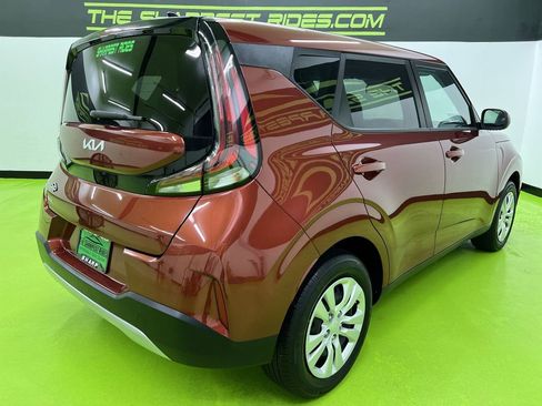 Used 2024 Kia Soul LX FWD image 10