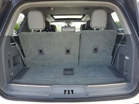 Used 2019 Lincoln Navigator Reserve w/ Cargo Package AWD/4WD image 32