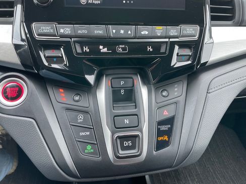 Used 2024 Honda Odyssey EX-L image 12