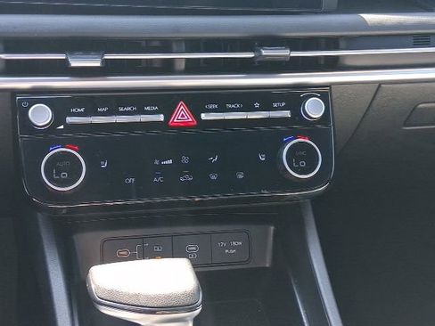 Used 2025 Hyundai Santa Cruz SEL FWD image 25