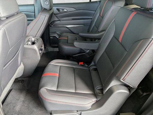 New 2026 Chevrolet Traverse RS image 13