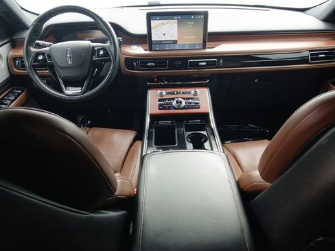 Used 2023 Lincoln Aviator Reserve w/ Equipment Group 201A image 10