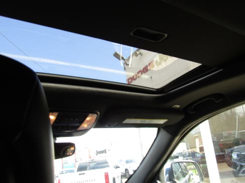 Used 2020 Jeep Grand Cherokee Limited image 16