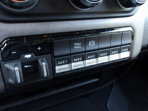 New 2024 RAM 2500 Tradesman w/ Chrome Appearance Group image 14