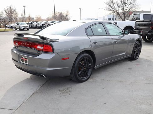 Used 2011 Dodge Charger R/T image 6