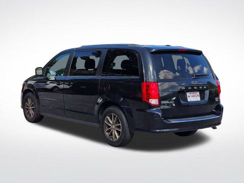 Used 2017 Dodge Grand Caravan SXT FWD image 13