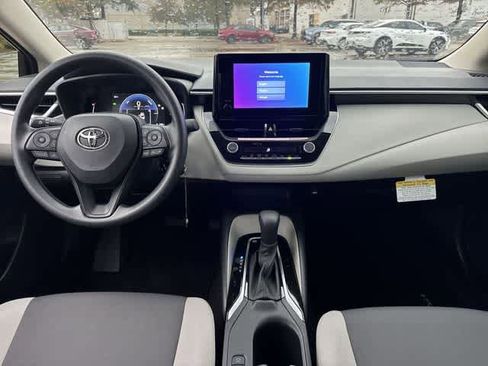 Used 2026 Toyota Corolla LE image 17