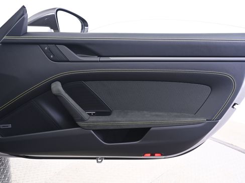 Used 2026 Porsche 911 Carrera GTS image 16