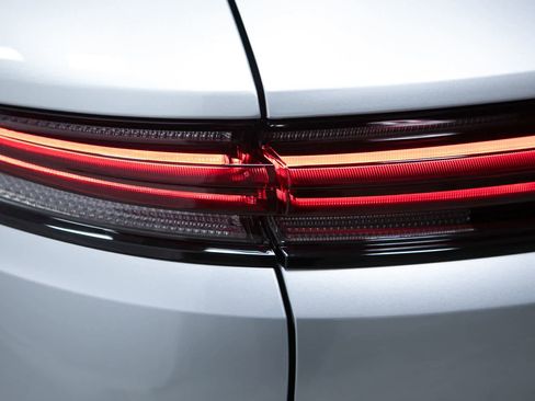New 2026 Porsche Cayenne AWD/4WD image 18