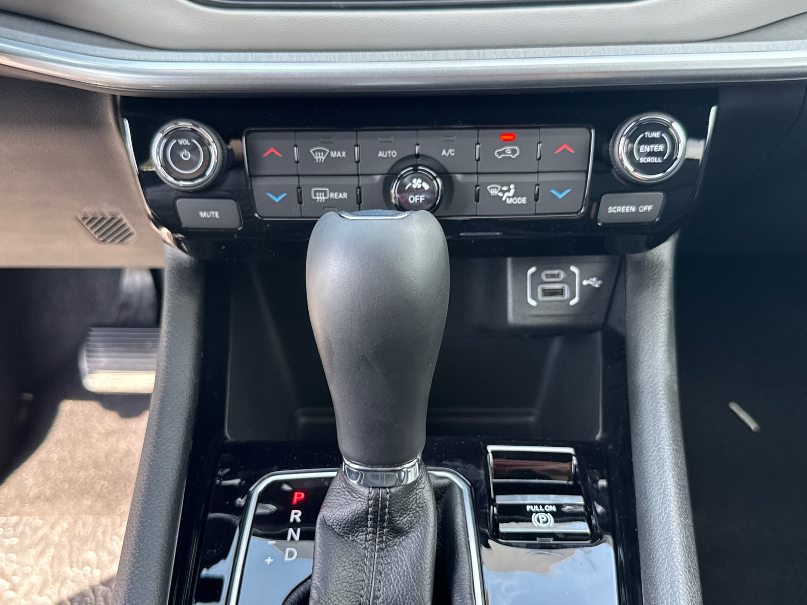New 2026 Jeep Compass Limited AWD/4WD image 12
