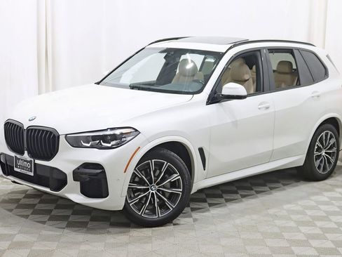 Used 2022 BMW X5 xDrive40i w/ M Sport Package image 7