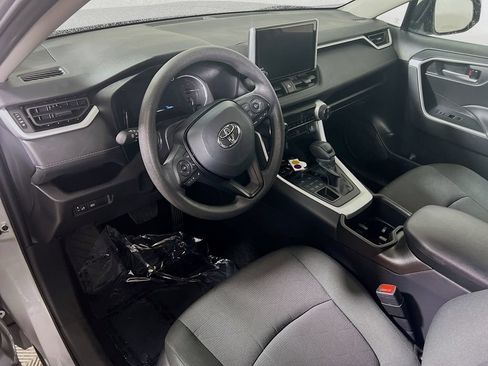 Certified 2025 Toyota RAV4 XLE AWD/4WD image 9