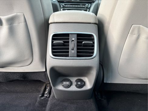 Used 2018 Kia Optima EX w/ Premium Package image 11