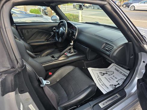 Used 2002 Honda S2000 image 21