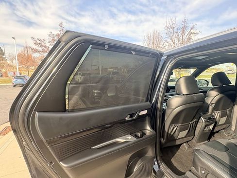 Used 2024 Hyundai Palisade Calligraphy image 26