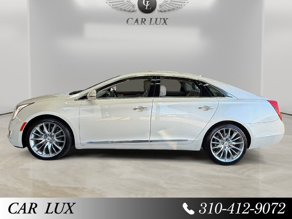 Used 2013 Cadillac XTS Platinum FWD image 2