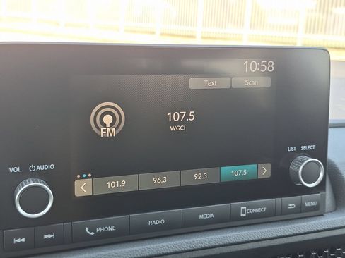 Used 2023 Honda CR-V EX image 18