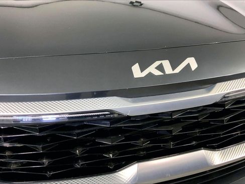 Used 2023 Kia Seltos S image 28