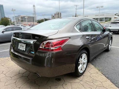 Used 2013 Nissan Altima 2.5 SV FWD image 7