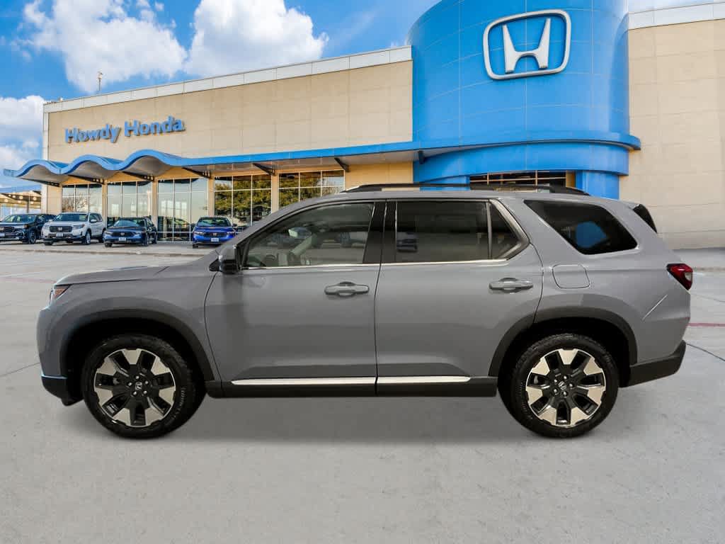 New 2026 Honda Pilot Touring image 2