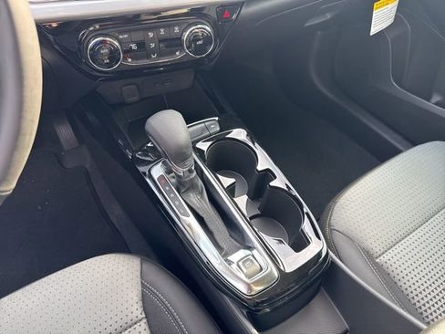 New 2026 Chevrolet Trax LT w/ Driver Confidence Package FWD image 20